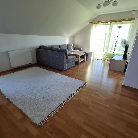 Juuli Apartament Kuressaare Exterior photo